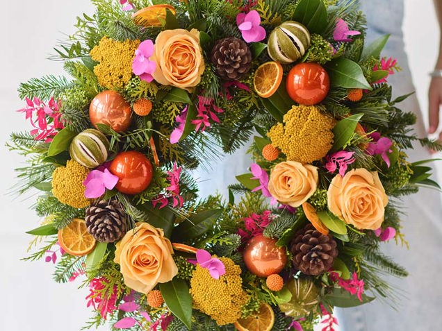 Vibrant & Joyful Festive Wreath image