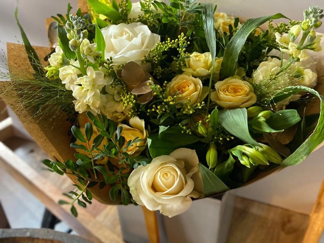 Pinapple Spritz Flowers Only